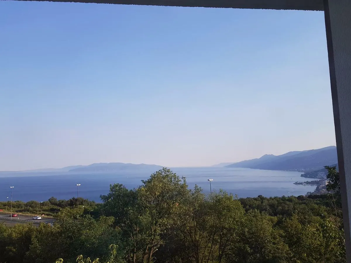 NEW, cozy&sea view apartment Matulji